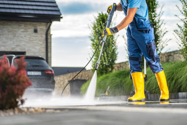 Best Deck Pressure Washing  in Lake Camelot, WI